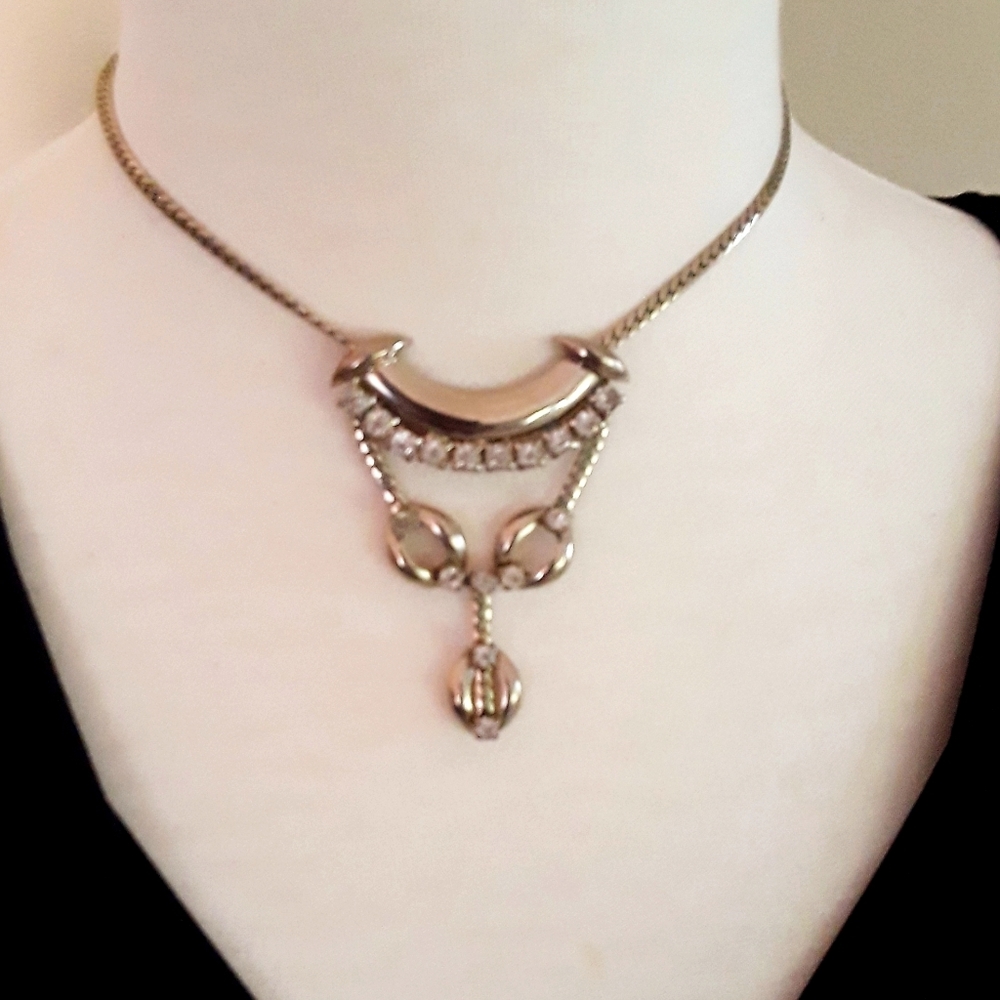 Really Unusual Vintage Necklace